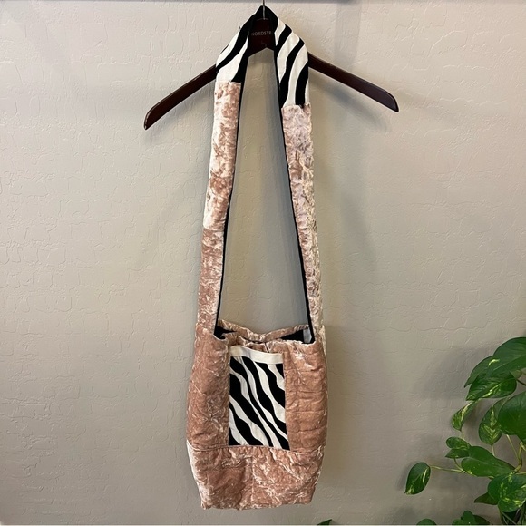 Velour Double sided crossbody Bag, boho chic,zebra print, lace accent - Picture 4 of 15